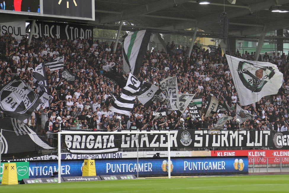 Sturm Graz - Admira Wacker
Oesterreichische Fussball Bundesliga, 35. Runde, SK Sturm Graz - FC Admira Wacker, Stadion Liebenau Graz, 12.05.2018. 

Foto zeigt Fans von Sturm
