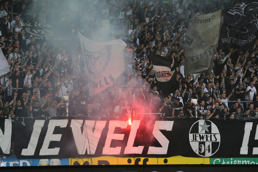 Sturm Graz - Admira Wacker
Oesterreichische Fussball Bundesliga, 35. Runde, SK Sturm Graz - FC Admira Wacker, Stadion Liebenau Graz, 12.05.2018. 

Foto zeigt Fans von Sturm
