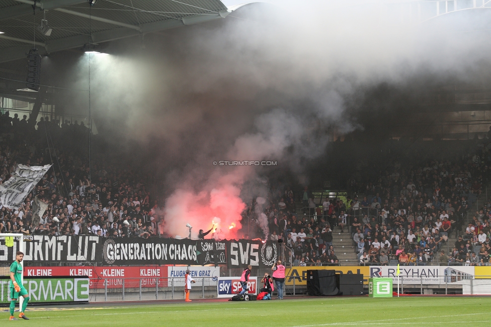 Sturm Graz - Admira Wacker
Oesterreichische Fussball Bundesliga, 35. Runde, SK Sturm Graz - FC Admira Wacker, Stadion Liebenau Graz, 12.05.2018. 

Foto zeigt Fans von Sturm
Schlüsselwörter: pyrotechnik