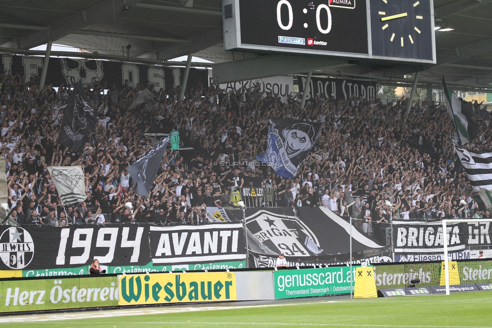 Sturm Graz - Admira Wacker
Oesterreichische Fussball Bundesliga, 35. Runde, SK Sturm Graz - FC Admira Wacker, Stadion Liebenau Graz, 12.05.2018. 

Foto zeigt Fans von Sturm
Schlüsselwörter: pyrotechnik