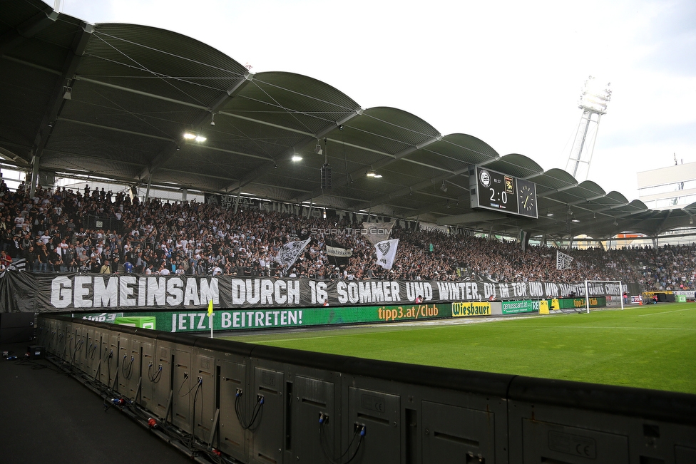 Sturm Graz - Admira Wacker
Oesterreichische Fussball Bundesliga, 35. Runde, SK Sturm Graz - FC Admira Wacker, Stadion Liebenau Graz, 12.05.2018. 

Foto zeigt Fans von Sturm mit einem Spruchband fuer Christian Gratzei (Sturm)
