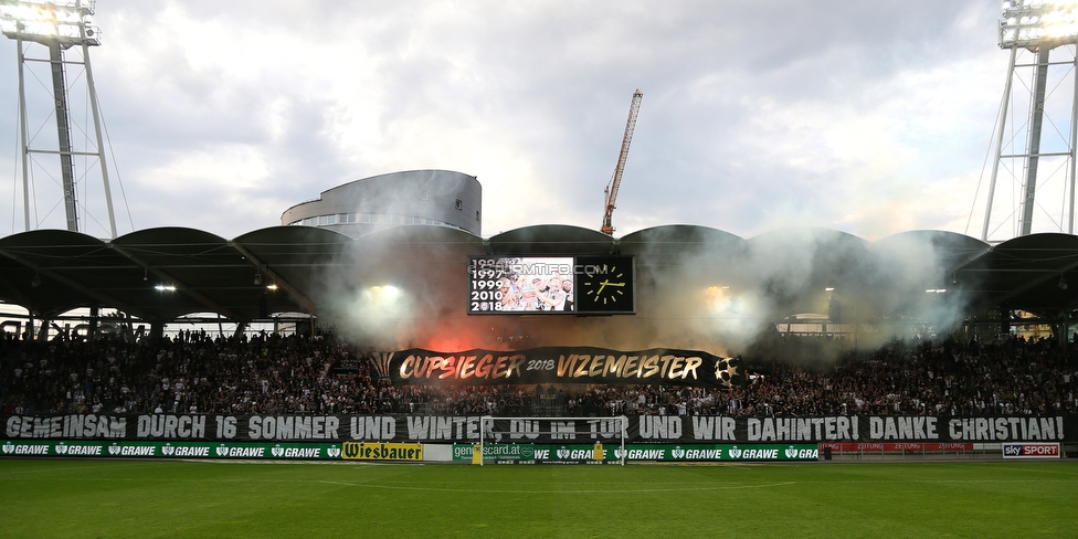 Sturm Graz - Admira Wacker
Oesterreichische Fussball Bundesliga, 35. Runde, SK Sturm Graz - FC Admira Wacker, Stadion Liebenau Graz, 12.05.2018. 

Foto zeigt Fans von Sturm mit einer Choreografie
Schlüsselwörter: pyrotechnik