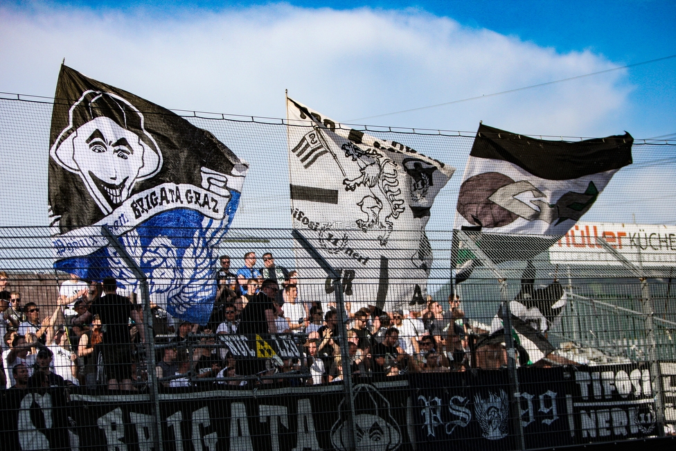 Altach - Sturm Graz
Oesterreichische Fussball Bundesliga, 36. Runde, SC Rheindorf Altach - SK Sturm Graz, Stadion Schnabelholz Altach, 27.05.2018. 

Foto zeigt Fans von Sturm
