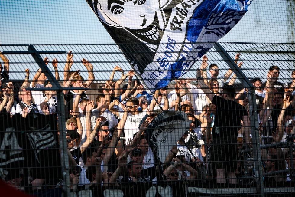 Altach - Sturm Graz
Oesterreichische Fussball Bundesliga, 36. Runde, SC Rheindorf Altach - SK Sturm Graz, Stadion Schnabelholz Altach, 27.05.2018. 

Foto zeigt Fans von Sturm
