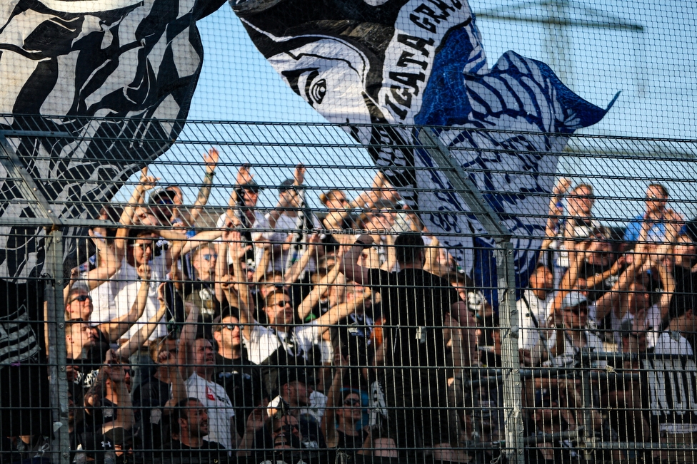 Altach - Sturm Graz
Oesterreichische Fussball Bundesliga, 36. Runde, SC Rheindorf Altach - SK Sturm Graz, Stadion Schnabelholz Altach, 27.05.2018. 

Foto zeigt Fans von Sturm
