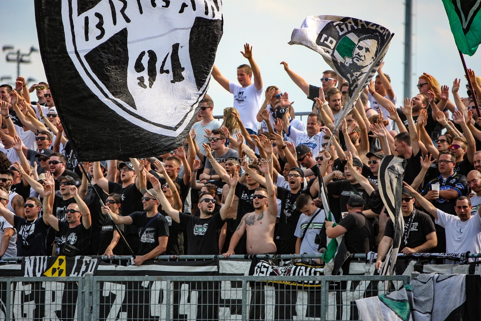 Siegendorf - Sturm Graz
OEFB Cup, 1. Runde, ASV Siegendorf - SK Sturm Graz, Heidenboden Stadion Parndorf, 21.07.2018. 

Foto zeigt Fans von Sturm
