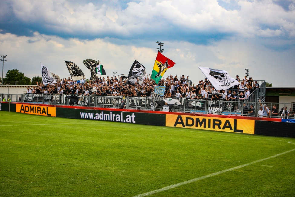 Siegendorf - Sturm Graz
OEFB Cup, 1. Runde, ASV Siegendorf - SK Sturm Graz, Heidenboden Stadion Parndorf, 21.07.2018. 

Foto zeigt Fans von Sturm
