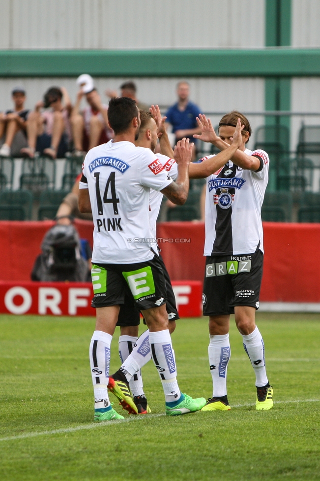 Siegendorf - Sturm Graz
OEFB Cup, 1. Runde, ASV Siegendorf - SK Sturm Graz, Heidenboden Stadion Parndorf, 21.07.2018. 

Foto zeigt Markus Pink (Sturm) und Stefan Hierlaender (Sturm)
Schlüsselwörter: torjubel