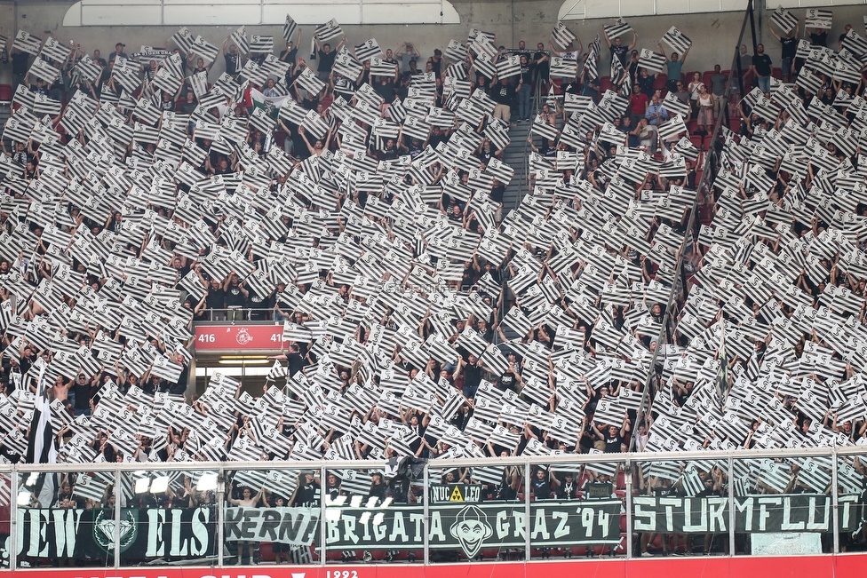 Ajax Amsterdam - Sturm Graz
UEFA Champions League Qualifikation 2. Runde, Ajax Amsterdam - SK Sturm Graz, Johan Cruijff Arena Amsterdam, 25.07.2018. 

Foto zeigt Fans von Sturm mit einer Choreografie
