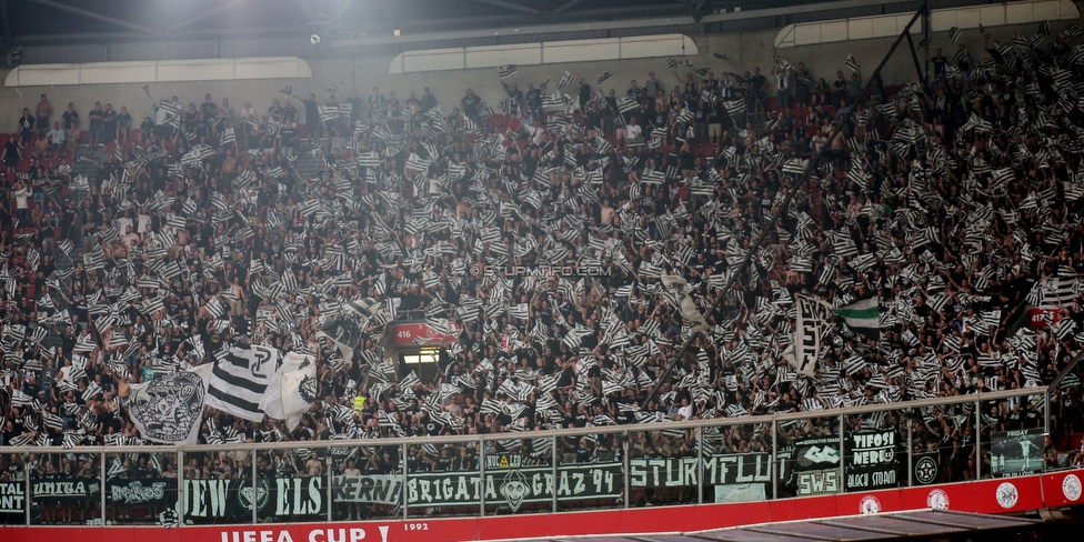 Ajax Amsterdam - Sturm Graz
UEFA Champions League Qualifikation 2. Runde, Ajax Amsterdam - SK Sturm Graz, Johan Cruijff Arena Amsterdam, 25.07.2018. 

Foto zeigt Fans von Sturm
