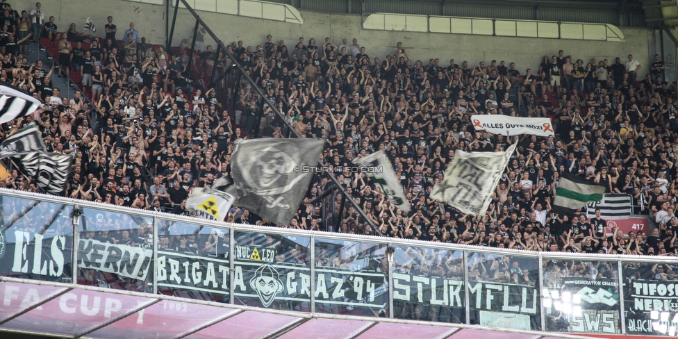 Ajax Amsterdam - Sturm Graz
UEFA Champions League Qualifikation 2. Runde, Ajax Amsterdam - SK Sturm Graz, Johan Cruijff Arena Amsterdam, 25.07.2018. 

Foto zeigt Fans von Sturm
