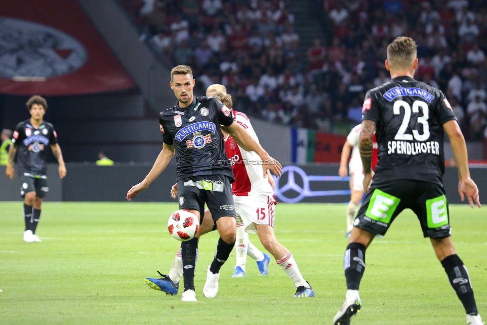 Ajax Amsterdam - Sturm Graz
UEFA Champions League Qualifikation 2. Runde, Ajax Amsterdam - SK Sturm Graz, Johan Cruijff Arena Amsterdam, 25.07.2018. 

Foto zeigt Markus Lackner (Sturm) und Lukas Spendlhofer (Sturm)
