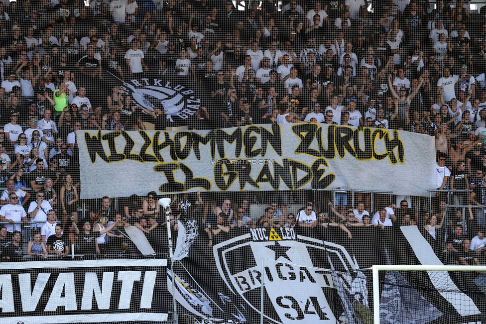 Sturm Graz - Hartberg
Oesterreichische Fussball Bundesliga, 1. Runde, SK Sturm Graz - TSV Hartberg, Stadion Liebenau Graz, 28.07.2018. 

Foto zeigt Fans von Sturm mit einem Spruchband
