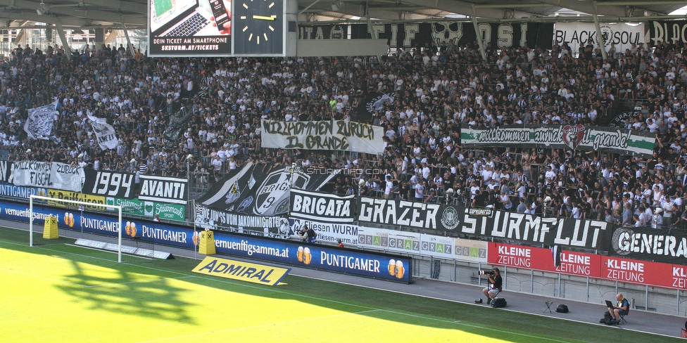 Sturm Graz - Hartberg
Oesterreichische Fussball Bundesliga, 1. Runde, SK Sturm Graz - TSV Hartberg, Stadion Liebenau Graz, 28.07.2018. 

Foto zeigt Fans von Sturm
