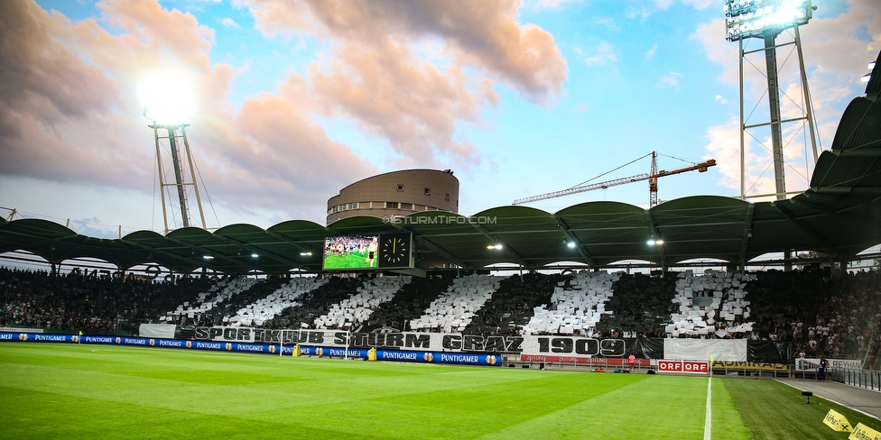 Sturm Graz - Ajax Amsterdam
UEFA Champions League Qualifikation 2. Runde, SK Sturm Graz - Ajax Amsterdam, Stadion Liebenau Graz, 01.08.2018. 

Foto zeigt Fans von Sturm mit einer Choreografie
