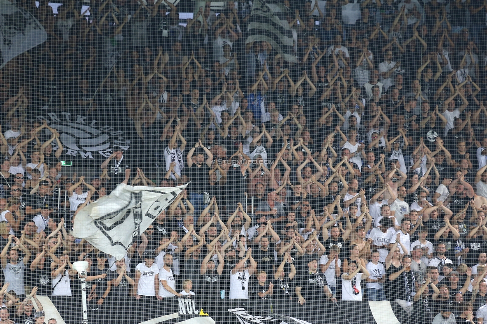 Sturm Graz - Ajax Amsterdam
UEFA Champions League Qualifikation 2. Runde, SK Sturm Graz - Ajax Amsterdam, Stadion Liebenau Graz, 01.08.2018. 

Foto zeigt Fans von Sturm
