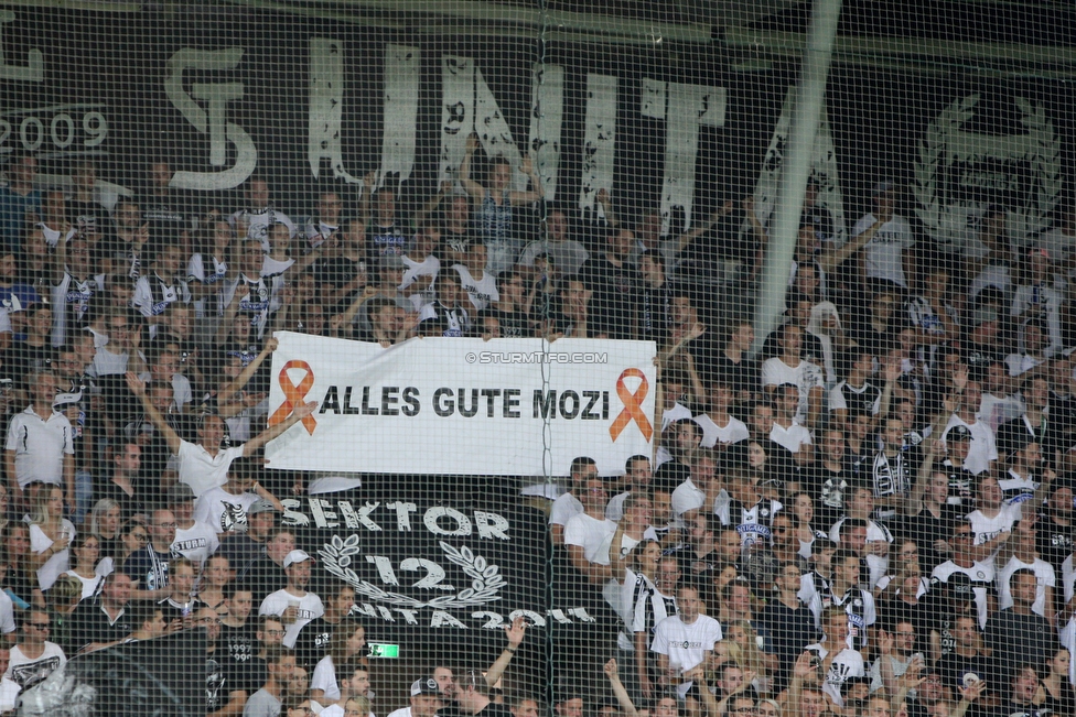 Sturm Graz - Ajax Amsterdam
UEFA Champions League Qualifikation 2. Runde, SK Sturm Graz - Ajax Amsterdam, Stadion Liebenau Graz, 01.08.2018. 

Foto zeigt Fans von Sturm mit einem Spruchband
