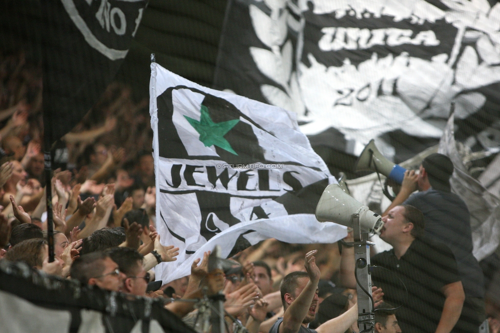 Sturm Graz - Ajax Amsterdam
UEFA Champions League Qualifikation 2. Runde, SK Sturm Graz - Ajax Amsterdam, Stadion Liebenau Graz, 01.08.2018. 

Foto zeigt Fans von Sturm
