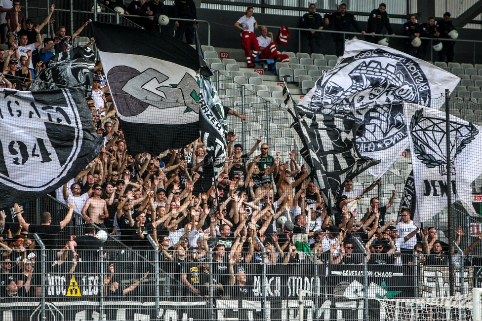 Innsbruck - Sturm Graz
Oesterreichische Fussball Bundesliga, 2. Runde, FC Wacker Innsbruck - SK Sturm Graz, Tivoli Neu Innsbruck, 04.08.2018. 

Foto zeigt Fans von Sturm
