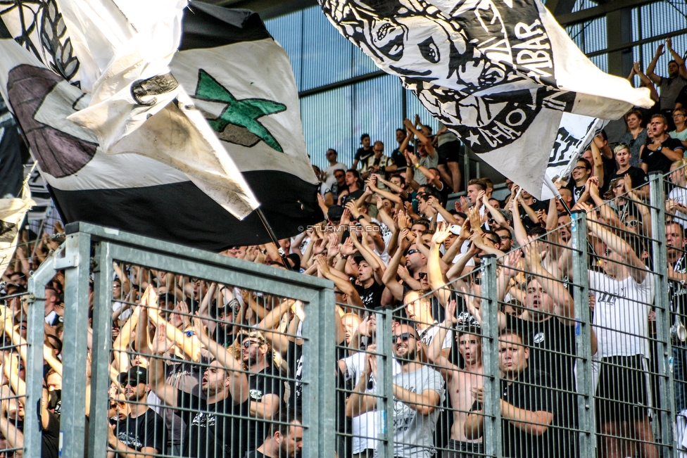 Innsbruck - Sturm Graz
Oesterreichische Fussball Bundesliga, 2. Runde, FC Wacker Innsbruck - SK Sturm Graz, Tivoli Neu Innsbruck, 04.08.2018. 

Foto zeigt Fans von Sturm
