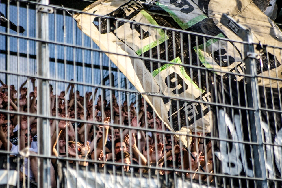 Innsbruck - Sturm Graz
Oesterreichische Fussball Bundesliga, 2. Runde, FC Wacker Innsbruck - SK Sturm Graz, Tivoli Neu Innsbruck, 04.08.2018. 

Foto zeigt Fans von Sturm
