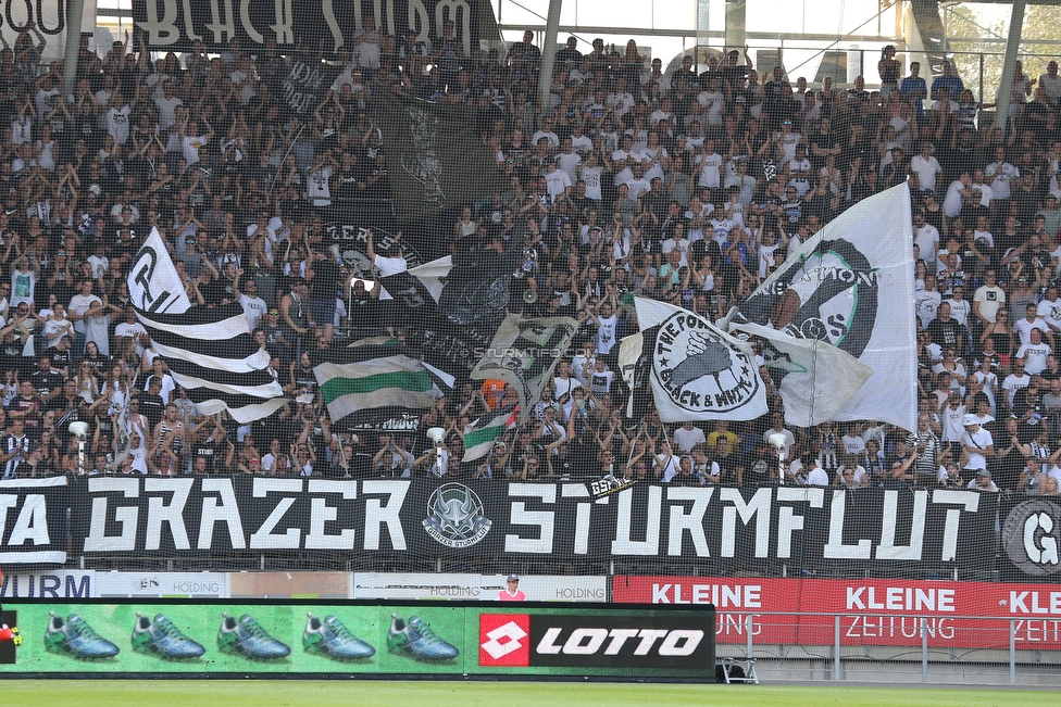 Sturm Graz - Larnaka
UEFA Europa League Qualifikation 3. Runde, SK Sturm Graz - AEK Larnaka, Stadion Liebenau Graz, 09.08.2018. 

Foto zeigt Fans von Sturm
