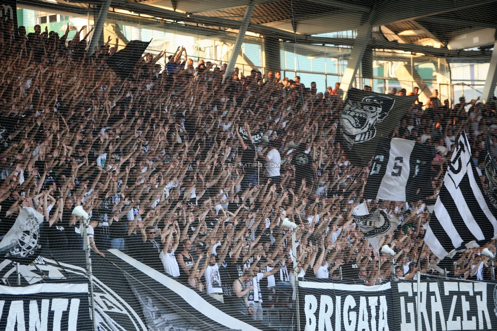 Sturm Graz - Larnaka
UEFA Europa League Qualifikation 3. Runde, SK Sturm Graz - AEK Larnaka, Stadion Liebenau Graz, 09.08.2018. 

Foto zeigt Fans von Sturm
