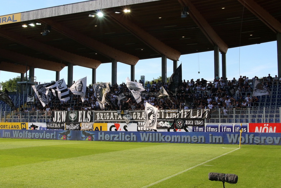 St. Poelten - Sturm Graz
Oesterreichische Fussball Bundesliga, 3. Runde, SKN St. Poelten - SK Sturm Graz, Arena St. Poelten, 12.08.2018. 

Foto zeigt Fans von Sturm
