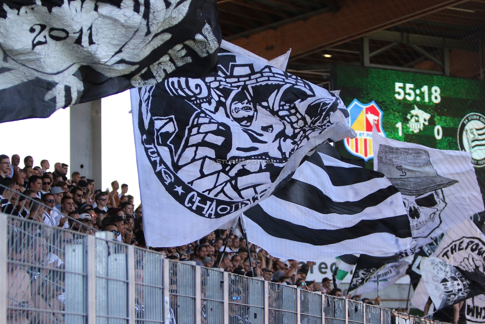 St. Poelten - Sturm Graz
Oesterreichische Fussball Bundesliga, 3. Runde, SKN St. Poelten - SK Sturm Graz, Arena St. Poelten, 12.08.2018. 

Foto zeigt Fans von Sturm
