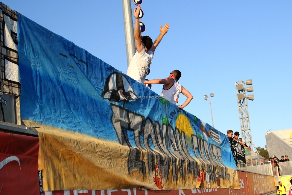 Larnaka - Sturm Graz
UEFA Europa League Qualifikation 3. Runde, AEK Larnaka - SK Sturm Graz, AEK Arena Larnaka, 16.08.2018. 

Foto zeigt Fans von Sturm
