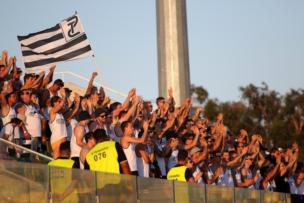 Larnaka - Sturm Graz
UEFA Europa League Qualifikation 3. Runde, AEK Larnaka - SK Sturm Graz, AEK Arena Larnaka, 16.08.2018. 

Foto zeigt Fans von Sturm
