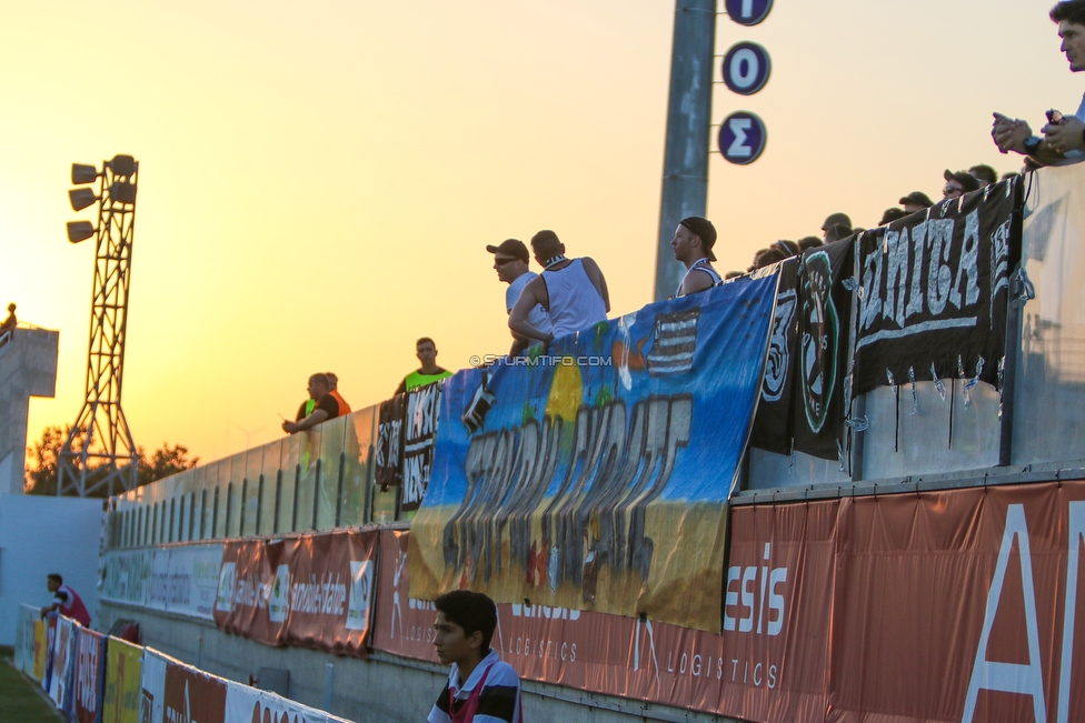 Larnaka - Sturm Graz
UEFA Europa League Qualifikation 3. Runde, AEK Larnaka - SK Sturm Graz, AEK Arena Larnaka, 16.08.2018. 

Foto zeigt Fans von Sturm
