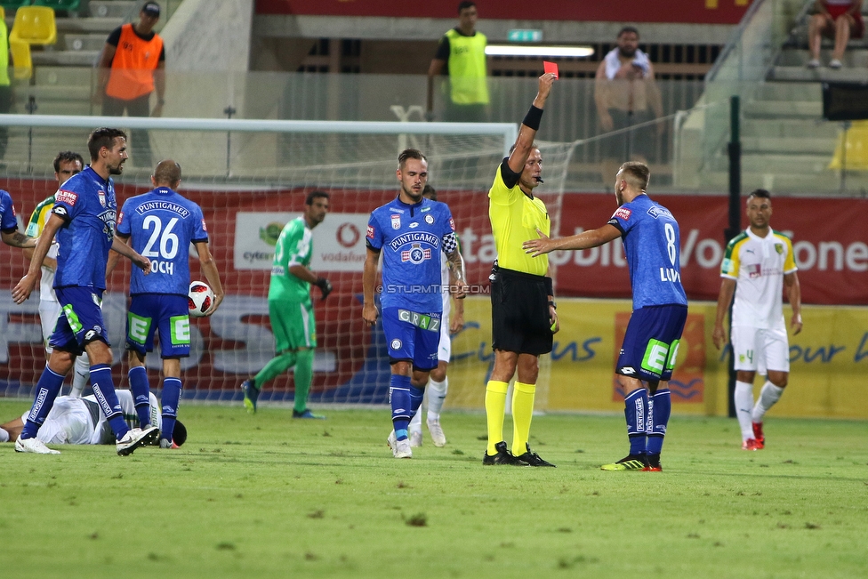 Larnaka - Sturm Graz
UEFA Europa League Qualifikation 3. Runde, AEK Larnaka - SK Sturm Graz, AEK Arena Larnaka, 16.08.2018. 

Foto zeigt Fabian Koch (Sturm), Lukas Spendlhofer (Sturm), Schiedsrichter Paolo Valeri und Sandi Lovric (Sturm)
Schlüsselwörter: rote