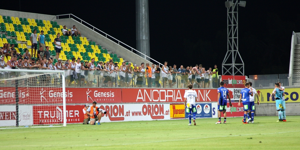 Larnaka - Sturm Graz
UEFA Europa League Qualifikation 3. Runde, AEK Larnaka - SK Sturm Graz, AEK Arena Larnaka, 16.08.2018. 

Foto zeigt Fans von Sturm und die Mannschaft von Sturm
