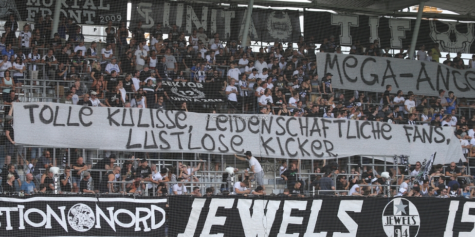 Sturm Graz - Altach
Oesterreichische Fussball Bundesliga, 1. Runde, SK Sturm Graz - SC Rheindorf Altach, Stadion Liebenau Graz, 19.08.2018. 

Foto zeigt Fans von Sturm mit einem Spruchband
Schlüsselwörter: protest