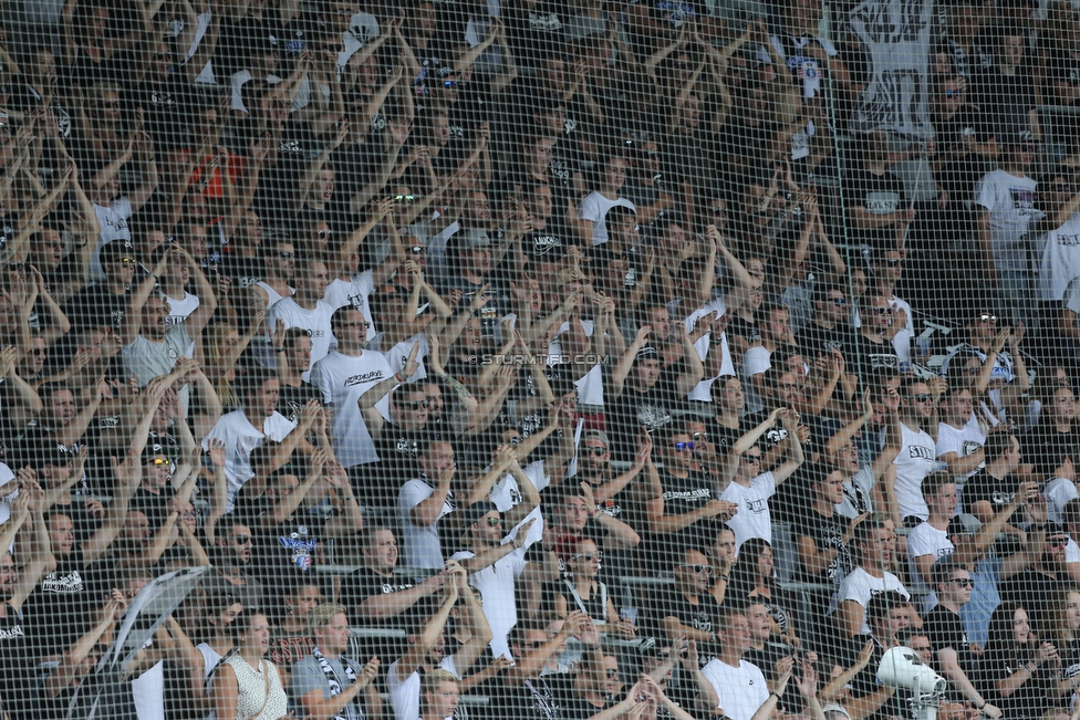 Sturm Graz - Altach
Oesterreichische Fussball Bundesliga, 1. Runde, SK Sturm Graz - SC Rheindorf Altach, Stadion Liebenau Graz, 19.08.2018. 

Foto zeigt Fans von Sturm
