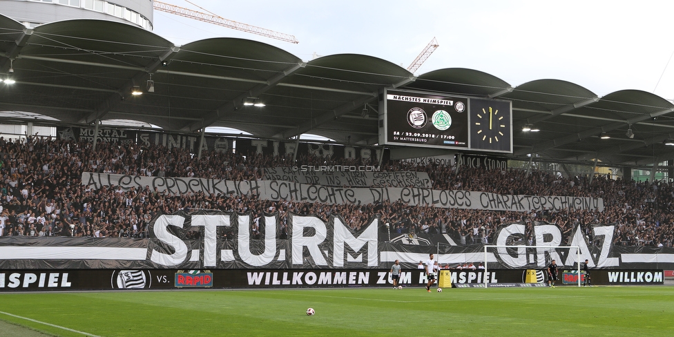 Sturm Graz - Rapid Wien
Oesterreichische Fussball Bundesliga, 6. Runde, SK Sturm Graz - SK Rapid Wien, Stadion Liebenau Graz, 02.09.2018. 

Foto zeigt Fans von Sturm mit einem Spruchband
