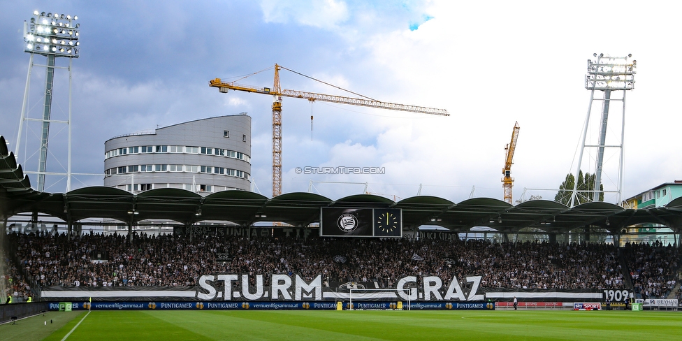 Sturm Graz - Rapid Wien
Oesterreichische Fussball Bundesliga, 6. Runde, SK Sturm Graz - SK Rapid Wien, Stadion Liebenau Graz, 02.09.2018. 

Foto zeigt Fans von Sturm mit einer Choreografie
