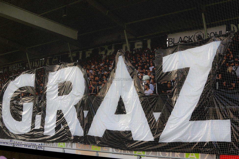 Sturm Graz - Rapid Wien
Oesterreichische Fussball Bundesliga, 6. Runde, SK Sturm Graz - SK Rapid Wien, Stadion Liebenau Graz, 02.09.2018. 

Foto zeigt Fans von Sturm mit einer Choreografie
