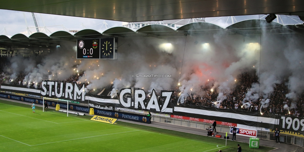 Sturm Graz - Rapid Wien
Oesterreichische Fussball Bundesliga, 6. Runde, SK Sturm Graz - SK Rapid Wien, Stadion Liebenau Graz, 02.09.2018. 

Foto zeigt Fans von Sturm mit einer Choreografie
Schlüsselwörter: pyrotechnik