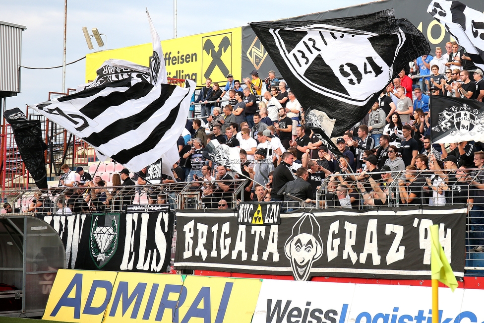 Admira Wacker - Sturm Graz
Oesterreichische Fussball Bundesliga, 7. Runde, FC Admira Wacker Moedling - SK Sturm Graz, Stadion Suedstadt Maria Enzersdorf, 15.09.2018. 

Foto zeigt Fans von Sturm
