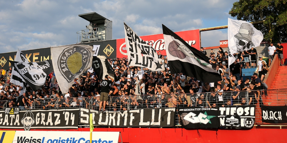 Admira Wacker - Sturm Graz
Oesterreichische Fussball Bundesliga, 7. Runde, FC Admira Wacker Moedling - SK Sturm Graz, Stadion Suedstadt Maria Enzersdorf, 15.09.2018. 

Foto zeigt Fans von Sturm
