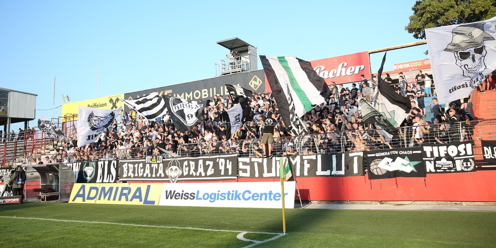 Admira Wacker - Sturm Graz
Oesterreichische Fussball Bundesliga, 7. Runde, FC Admira Wacker Moedling - SK Sturm Graz, Stadion Suedstadt Maria Enzersdorf, 15.09.2018. 

Foto zeigt Fans von Sturm
