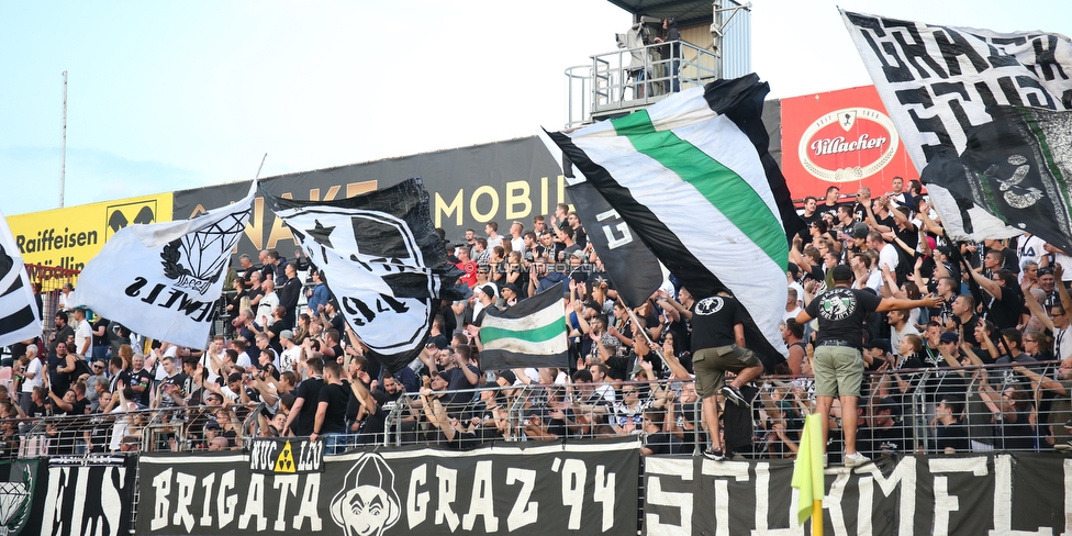 Admira Wacker - Sturm Graz
Oesterreichische Fussball Bundesliga, 7. Runde, FC Admira Wacker Moedling - SK Sturm Graz, Stadion Suedstadt Maria Enzersdorf, 15.09.2018. 

Foto zeigt Fans von Sturm
