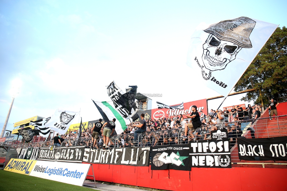 Admira Wacker - Sturm Graz
Oesterreichische Fussball Bundesliga, 7. Runde, FC Admira Wacker Moedling - SK Sturm Graz, Stadion Suedstadt Maria Enzersdorf, 15.09.2018. 

Foto zeigt Fans von Sturm
