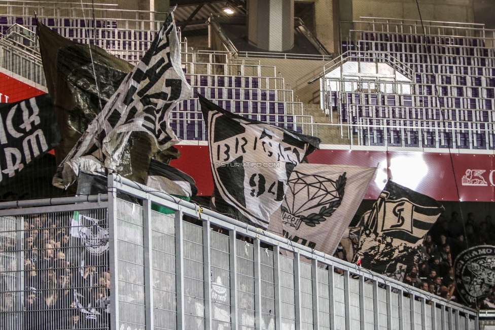 Austria Wien - Sturm Graz
OEFB Cup, 2. Runde, FK Austria Wien - SK Sturm Graz, Franz Horr Stadion Wien, 26.09.2018. 

Foto zeigt Fans von Sturm
