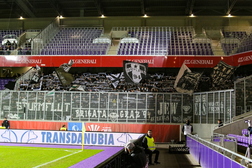 Austria Wien - Sturm Graz
OEFB Cup, 2. Runde, FK Austria Wien - SK Sturm Graz, Franz Horr Stadion Wien, 26.09.2018. 

Foto zeigt Fans von Sturm
