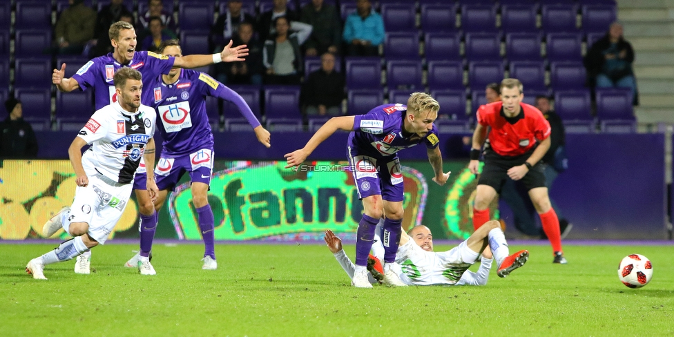 Austria Wien - Sturm Graz
OEFB Cup, 2. Runde, FK Austria Wien - SK Sturm Graz, Franz Horr Stadion Wien, 26.09.2018. 

Foto zeigt Philipp Huspek (Sturm), Dominik Prokop (Austria) und Fabian Koch (Sturm)
