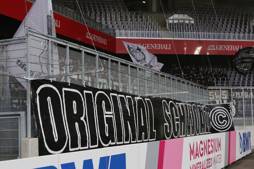 Austria Wien - Sturm Graz
Oesterreichische Fussball Bundesliga, 11. Runde, FK Austria Wien - SK Sturm Graz, Franz Horr Stadion Wien, 21.10.2018. 

Foto zeigt Fans von Sturm mit einer Choreografie
