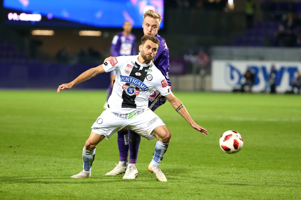 Austria Wien - Sturm Graz
Oesterreichische Fussball Bundesliga, 11. Runde, FK Austria Wien - SK Sturm Graz, Franz Horr Stadion Wien, 21.10.2018. 

Foto zeigt Philipp Huspek (Sturm) und James Jeggo (Austria)
